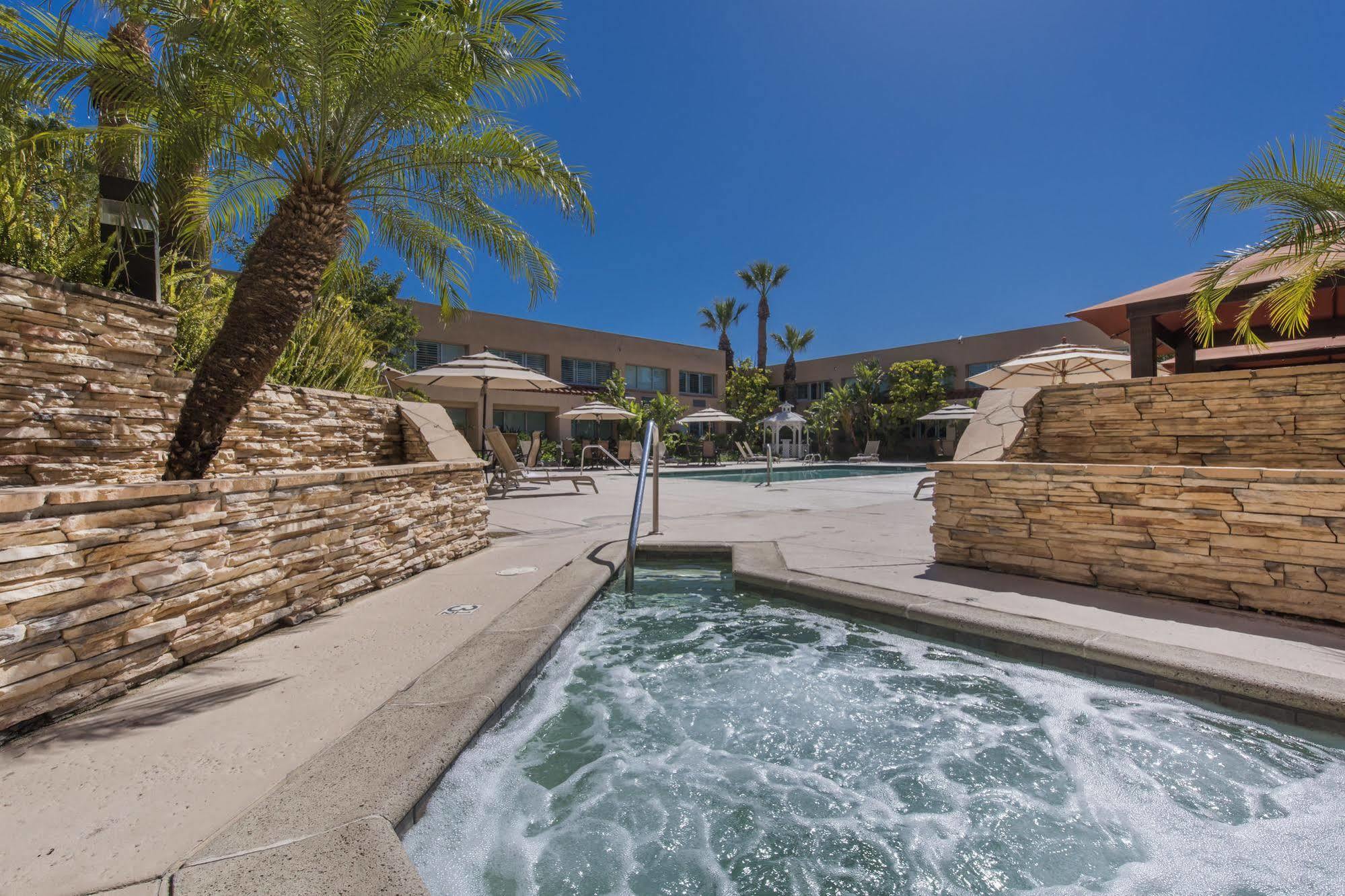 Grand Vista Hotel Simi Valley Εξωτερικό φωτογραφία