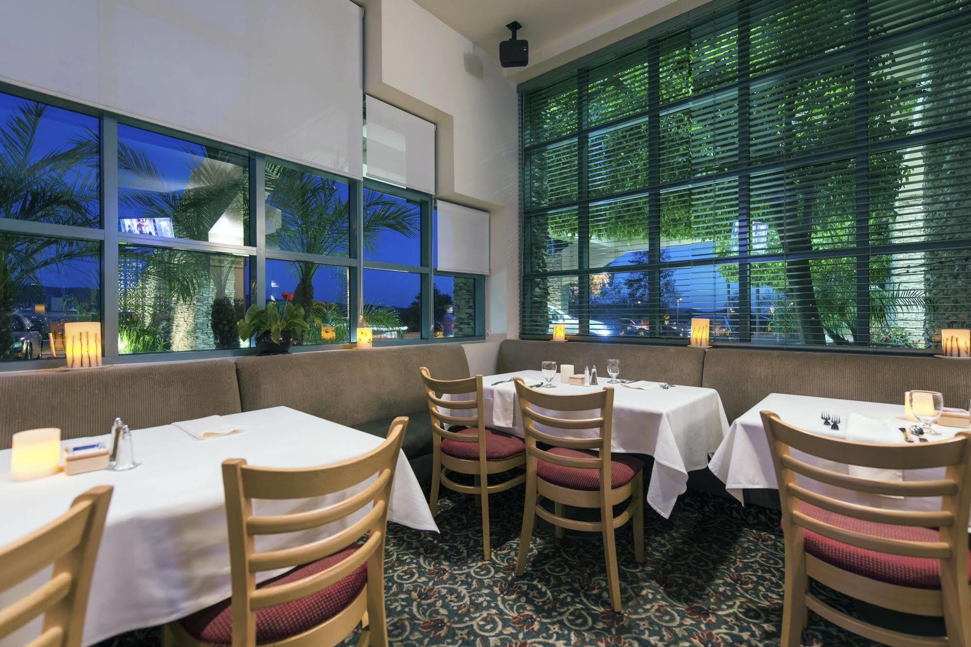 Grand Vista Hotel Simi Valley Εξωτερικό φωτογραφία