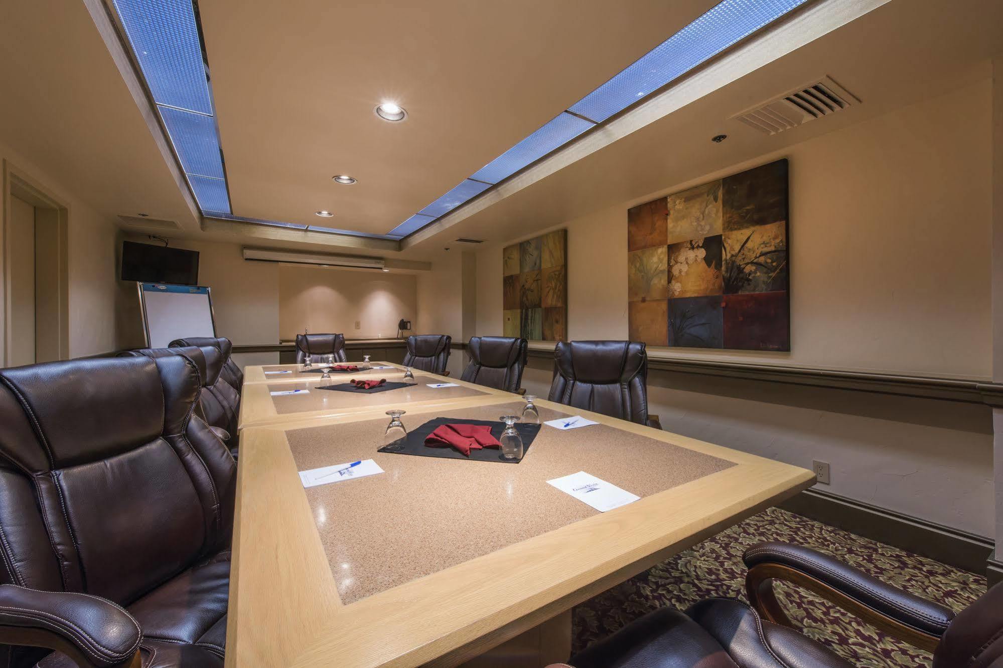 Grand Vista Hotel Simi Valley Εξωτερικό φωτογραφία
