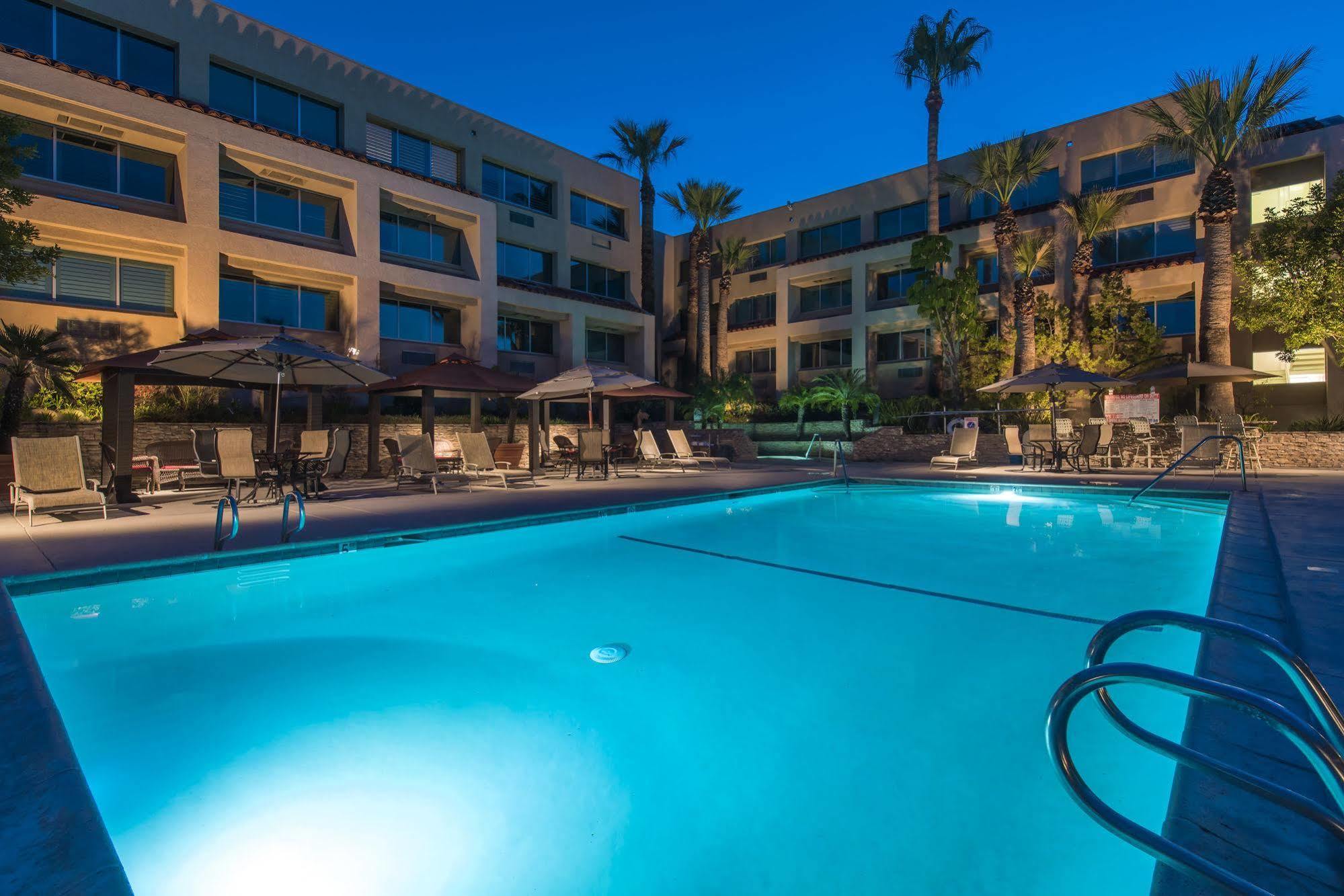 Grand Vista Hotel Simi Valley Εξωτερικό φωτογραφία